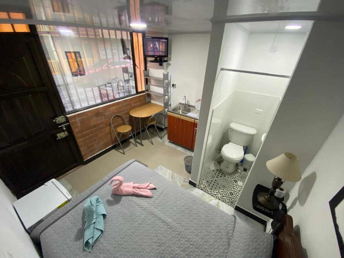 Apartaestudio Pequeno Privado Cerca Al Aeropuerto Bogotá Exteriör bild